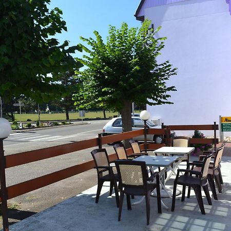 Hotel Restaurant Niemerich Pulversheim Esterno foto